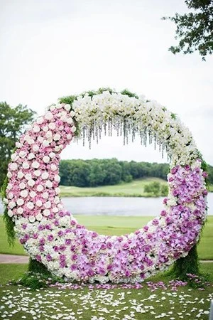 circle arch with flowers