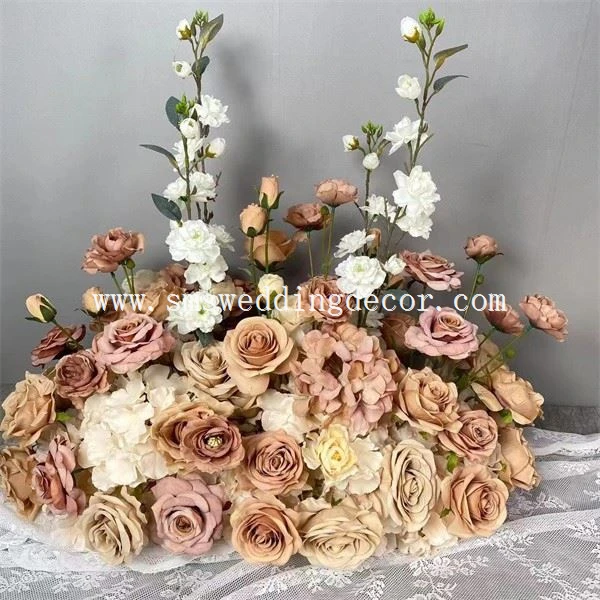 sweetheart table floral arrangements